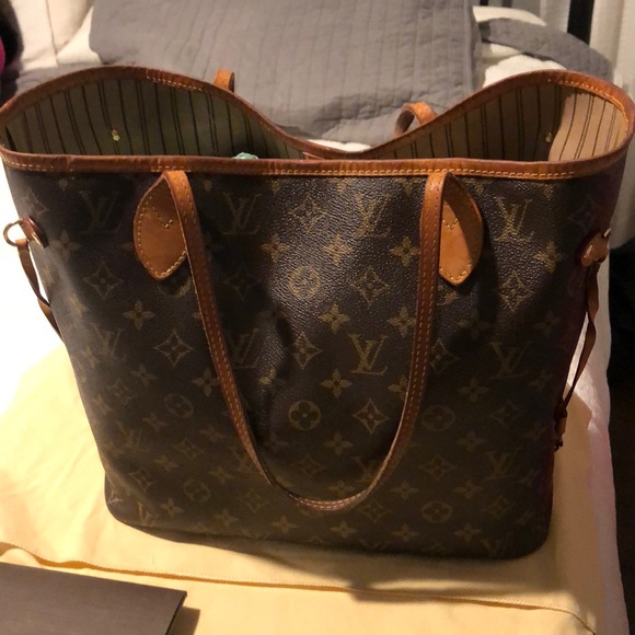 Louis Vuitton Neverfull MM - Picture 4 of 8